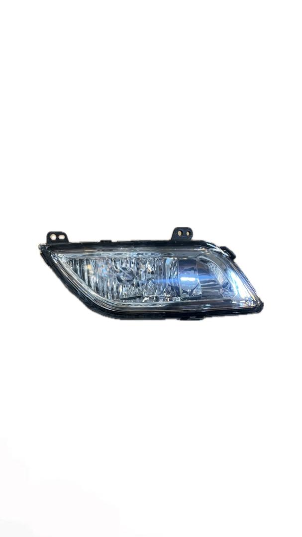 مه شکن جلو بسترن b50